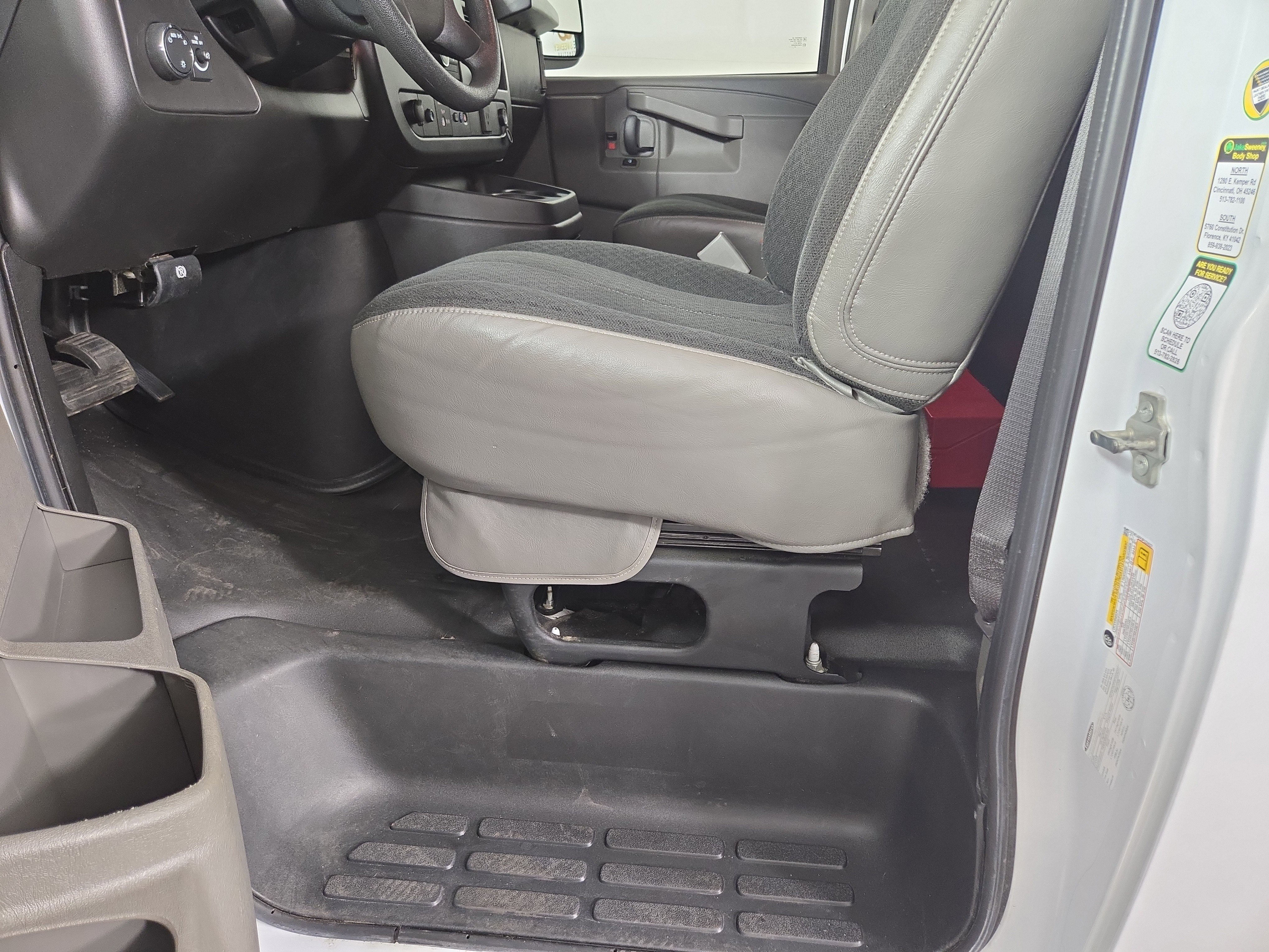 Certified 2023 GMC Savana 2500 w/ Driver Convenience Package image 28