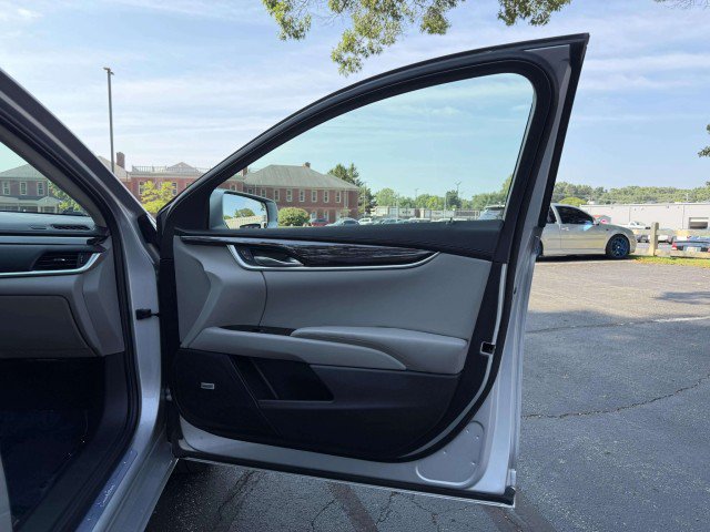 Used 2017 Cadillac XTS Luxury FWD image 27