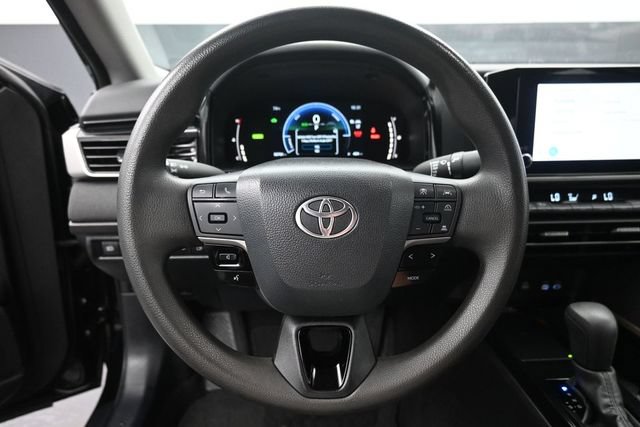 Used 2025 Toyota Camry LE w/ Convenience Package FWD image 23