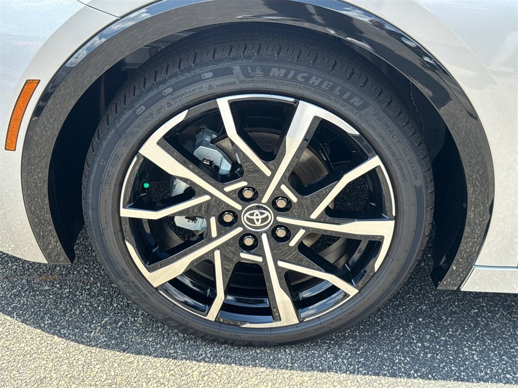 New 2025 Toyota Prius XSE image 11