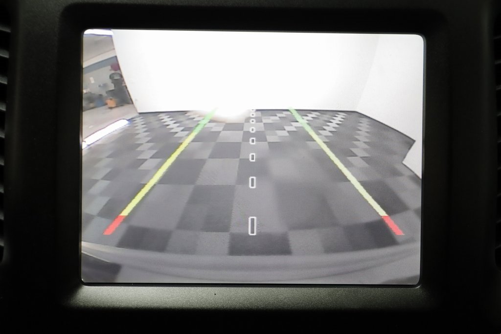 Used 2019 Jeep Cherokee Trailhawk w/ Cold Weather Group image 10