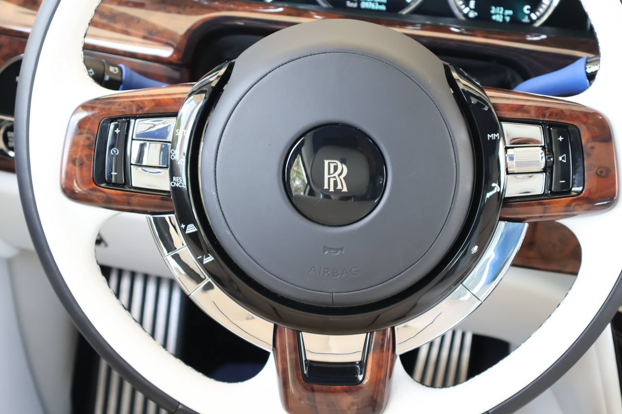 Certified 2023 Rolls-Royce Phantom Extended Wheelbase w/ Leather Finishing Pack RWD image 27