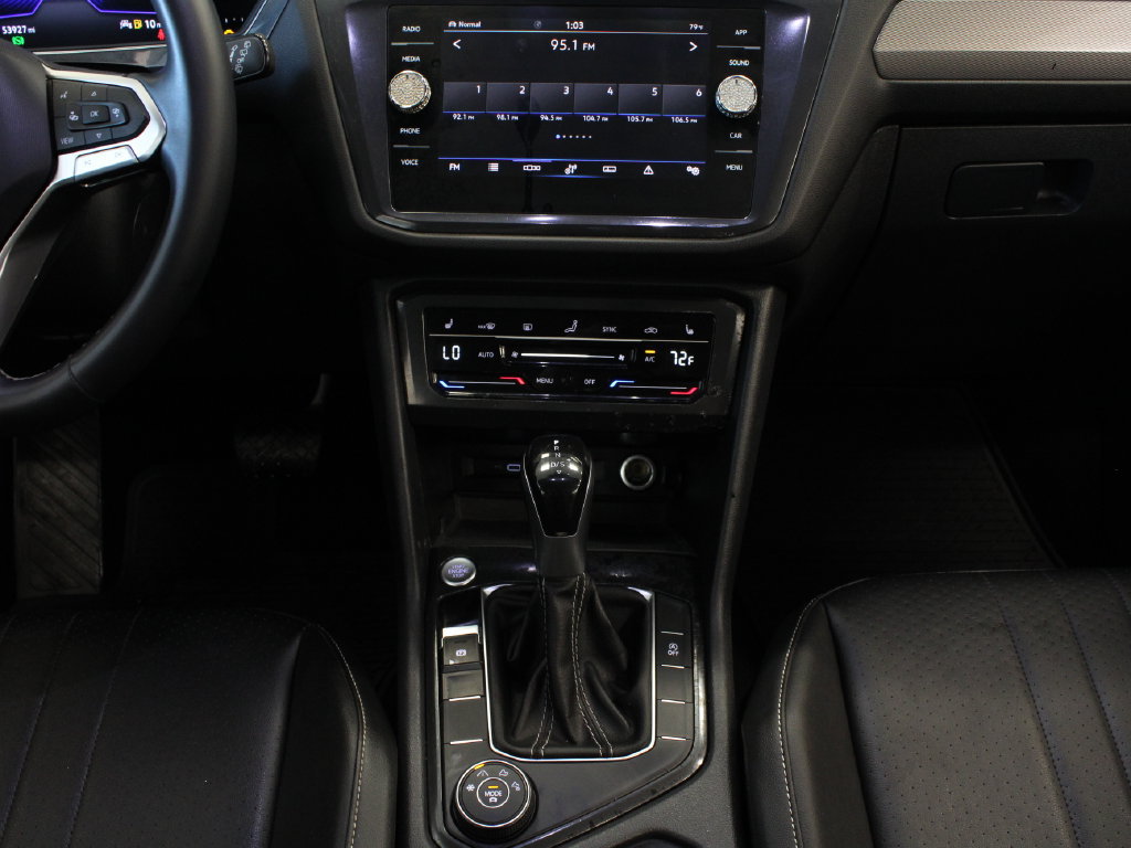 Used 2022 Volkswagen Tiguan SE AWD/4WD image 24