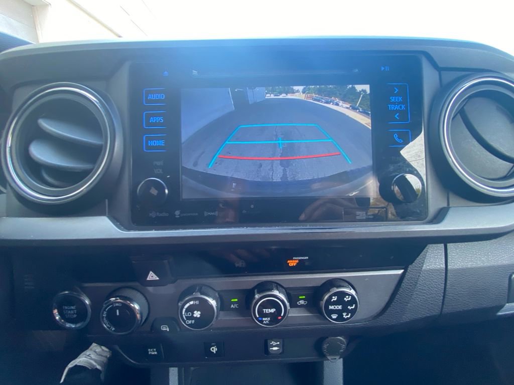 Used 2017 Toyota Tacoma TRD Sport w/ Tow Package (A/T) image 22