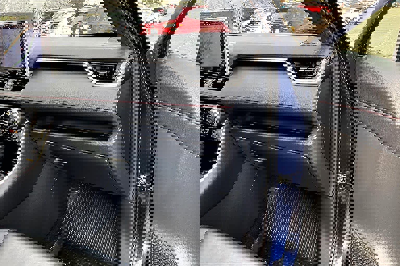 Used 2021 Toyota RAV4 XSE w/ Weather Package image 18