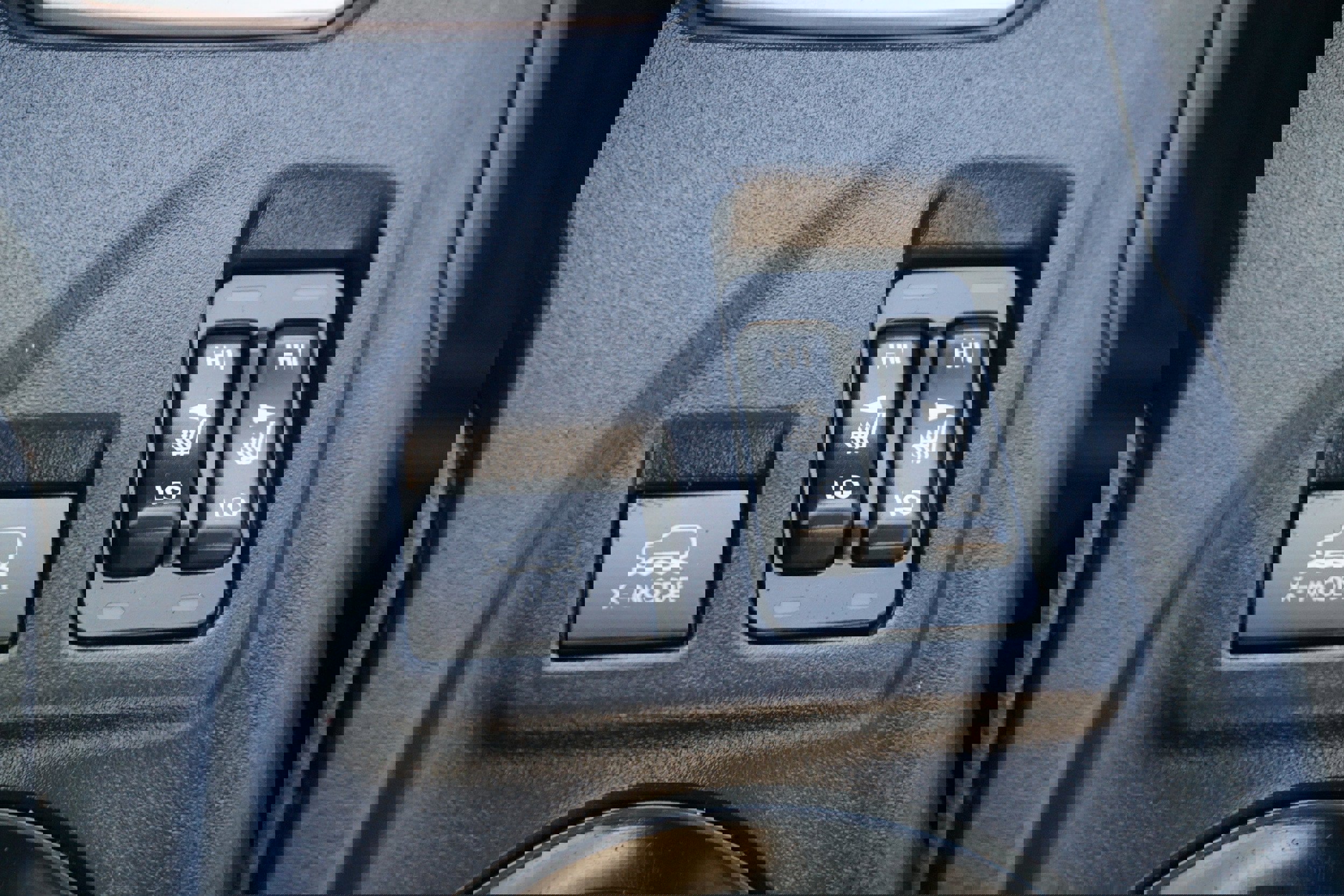 Used 2023 Subaru Crosstrek 2.0i Premium image 19