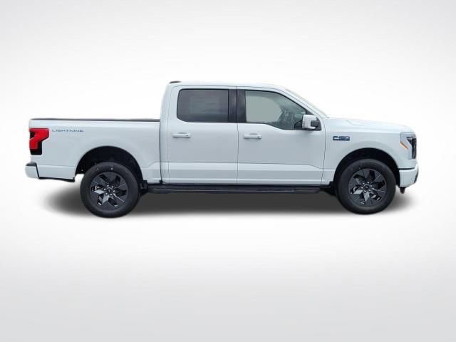 New 2025 Ford F150 Lightning Lariat image 8