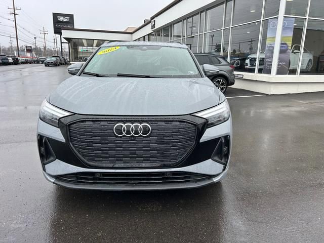 Used 2024 Audi Q4 e-tron Premium Plus w/ Premium Plus image 8