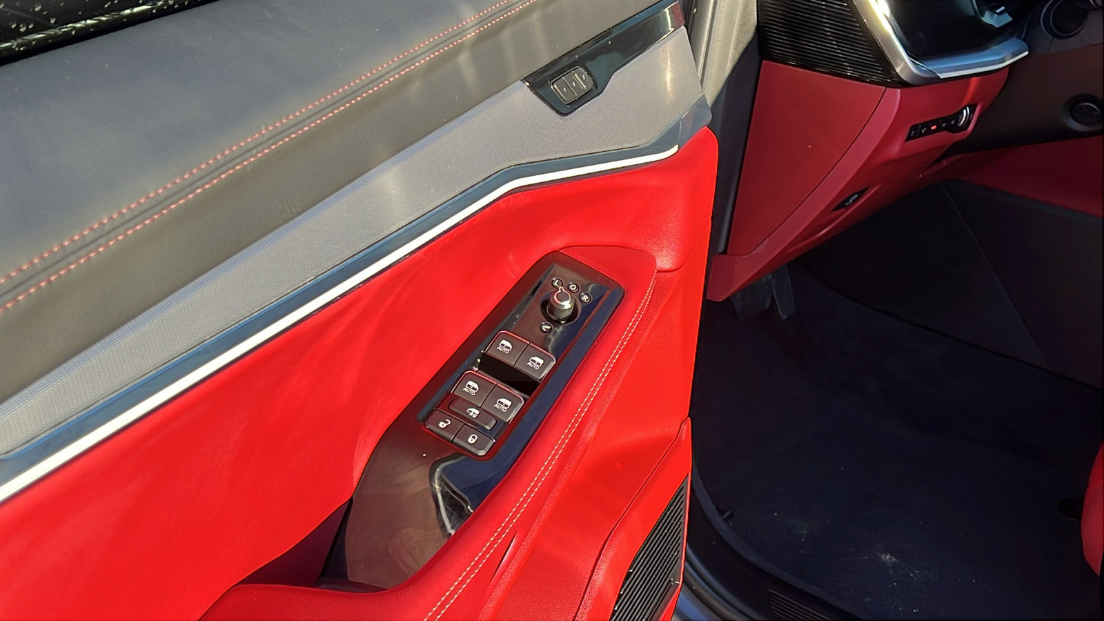 Used 2024 Jeep Wagoneer Launch Edition image 14