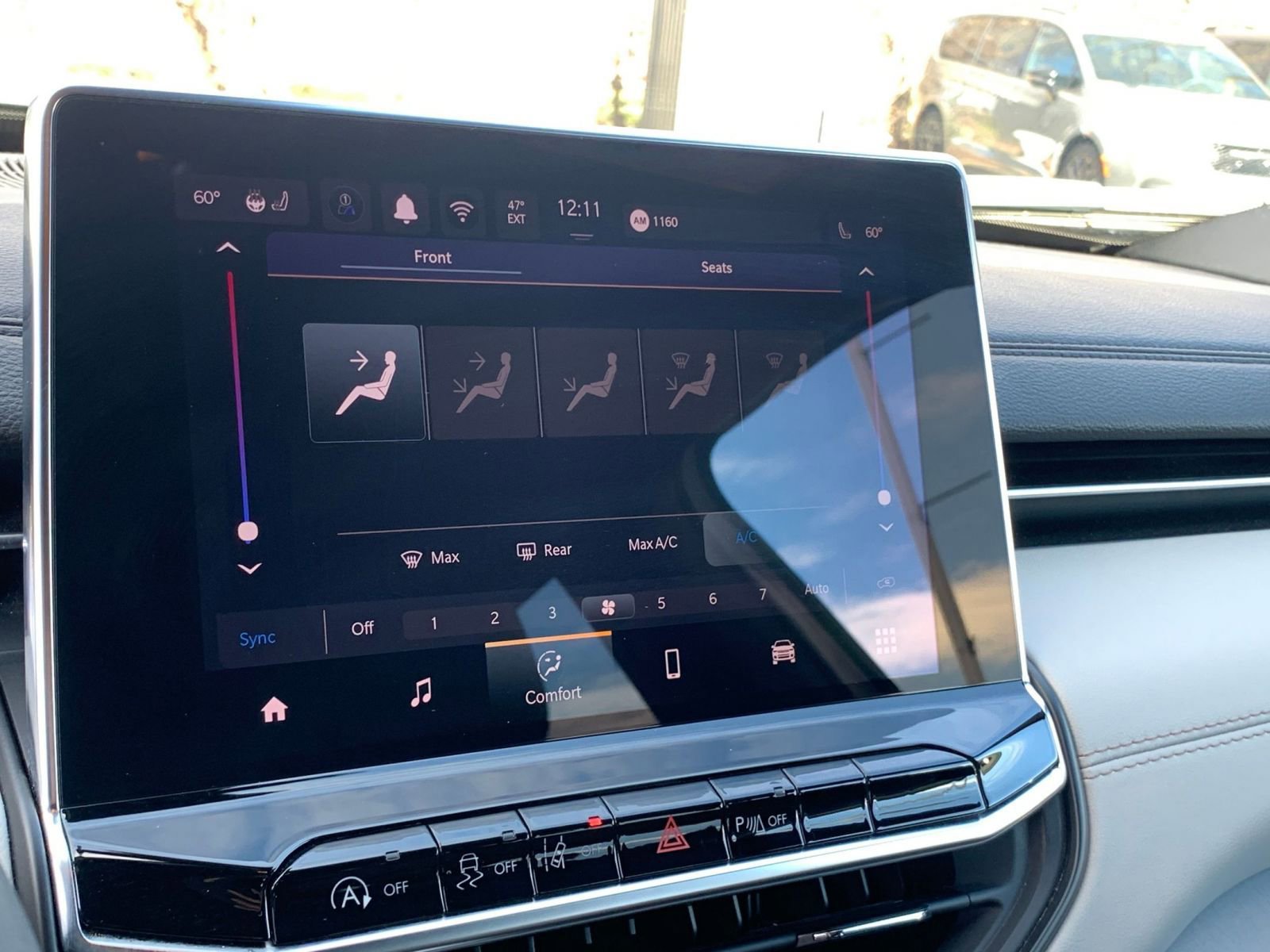 Used 2025 Jeep Compass Limited image 20