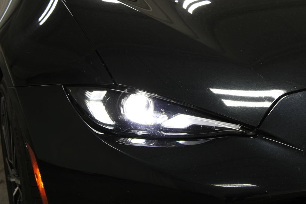 Used 2025 MAZDA MX-5 Miata RF Grand Touring RWD image 13