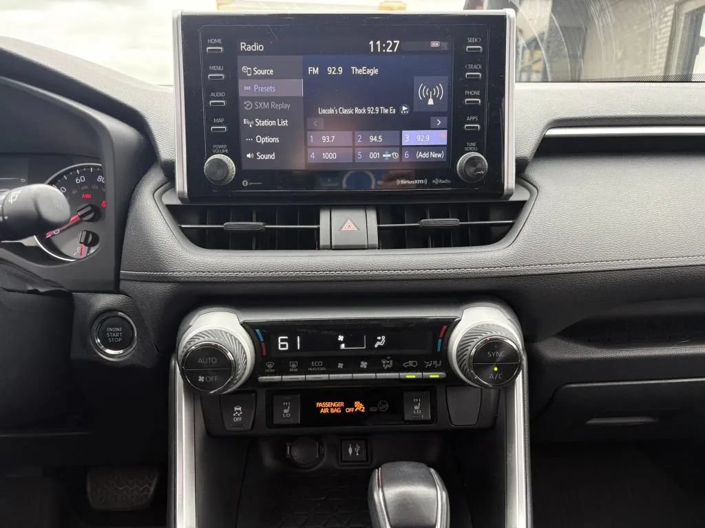 Used 2019 Toyota RAV4 XLE w/ Convenience Package AWD/4WD image 13
