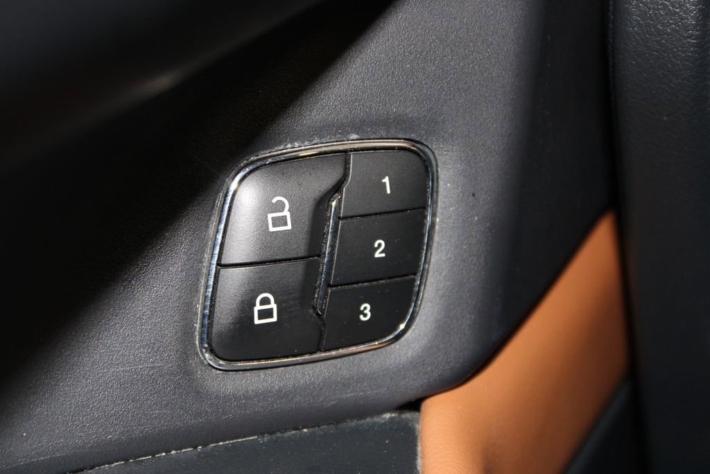 Used 2022 Ford Expedition Platinum image 43