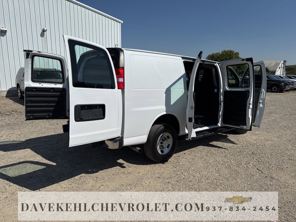 Used 2023 Chevrolet Express 2500 w/ Driver Convenience Package image 32