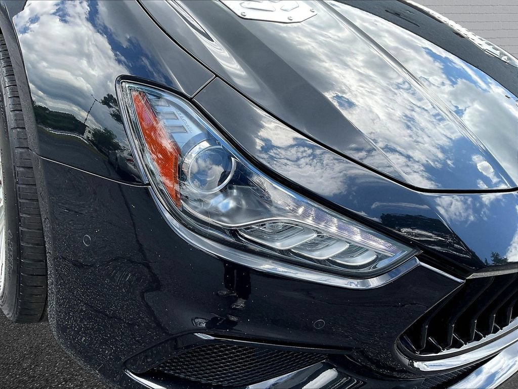 Used 2021 Maserati Ghibli S RWD image 26
