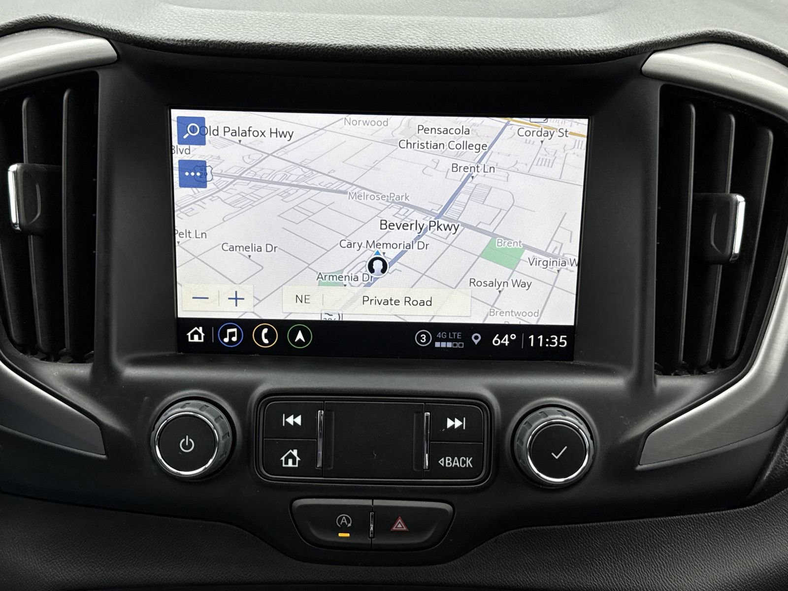 Used 2024 GMC Terrain AT4 w/ Infotainment Package II image 25