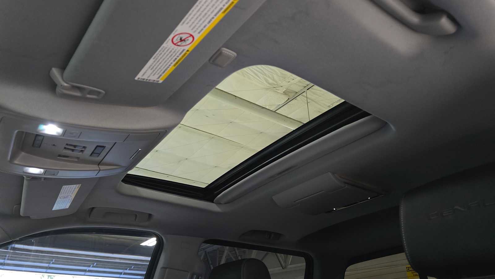 Used 2015 GMC Sierra 3500 Denali w/ Duramax Plus Package image 23