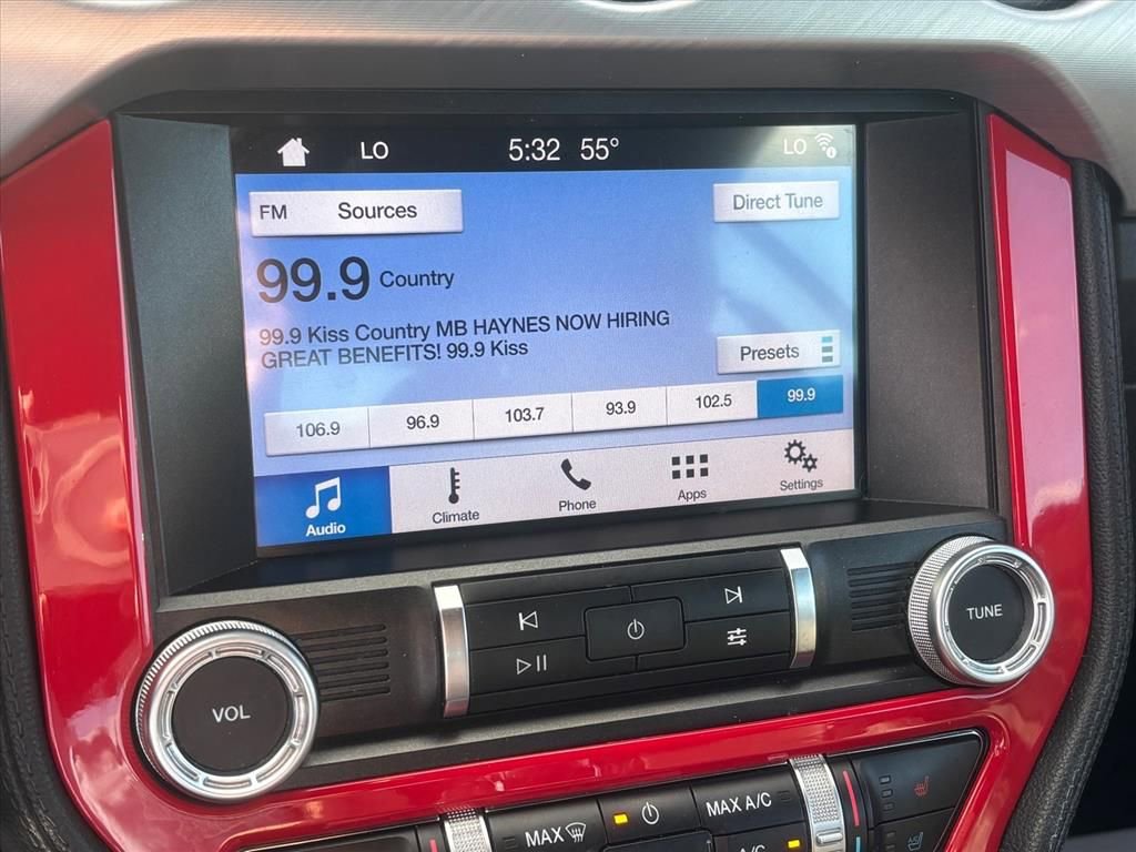 Used 2019 Ford Mustang Premium image 4