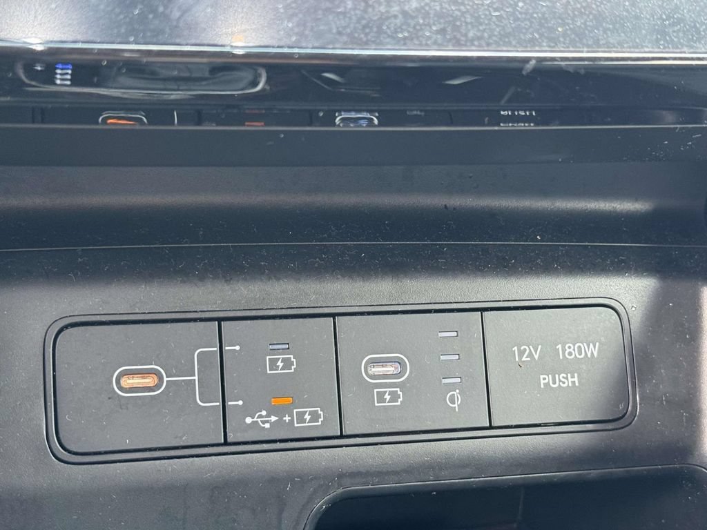 Used 2025 Hyundai Tucson SEL AWD/4WD image 31