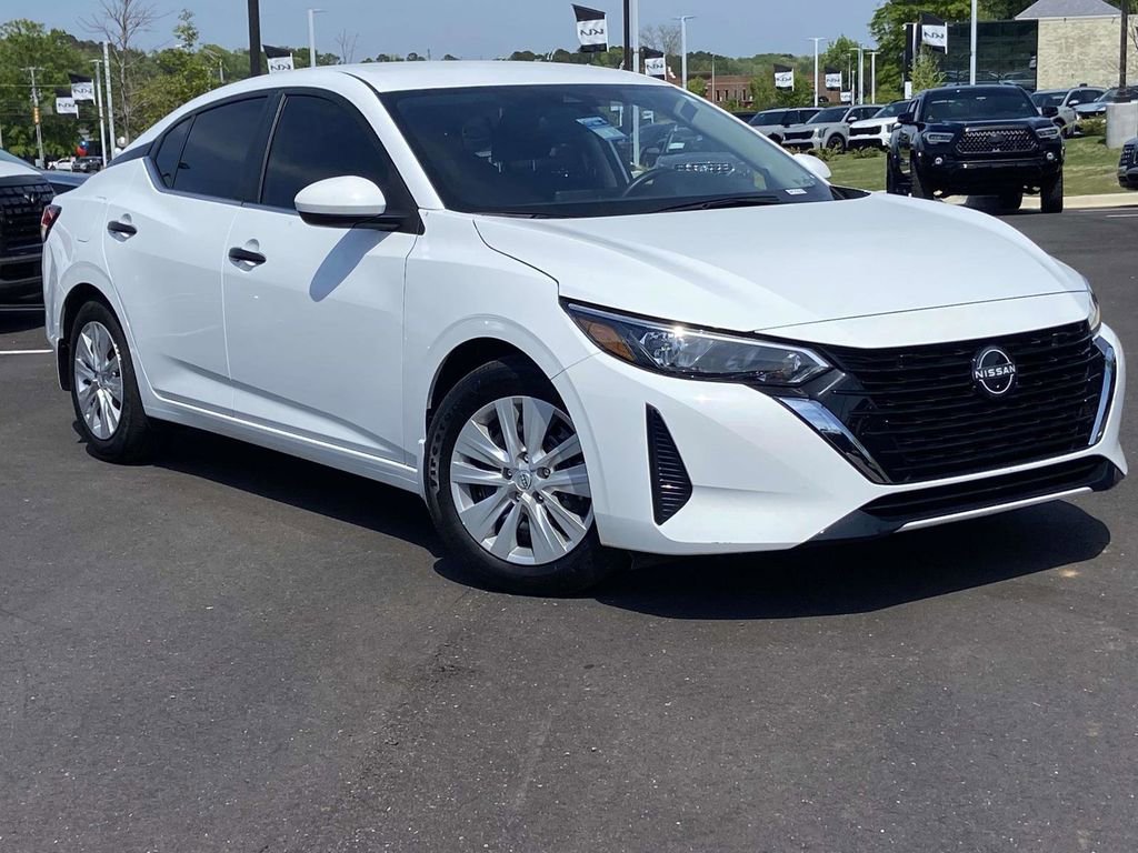 Used 2025 Nissan Sentra S image 1