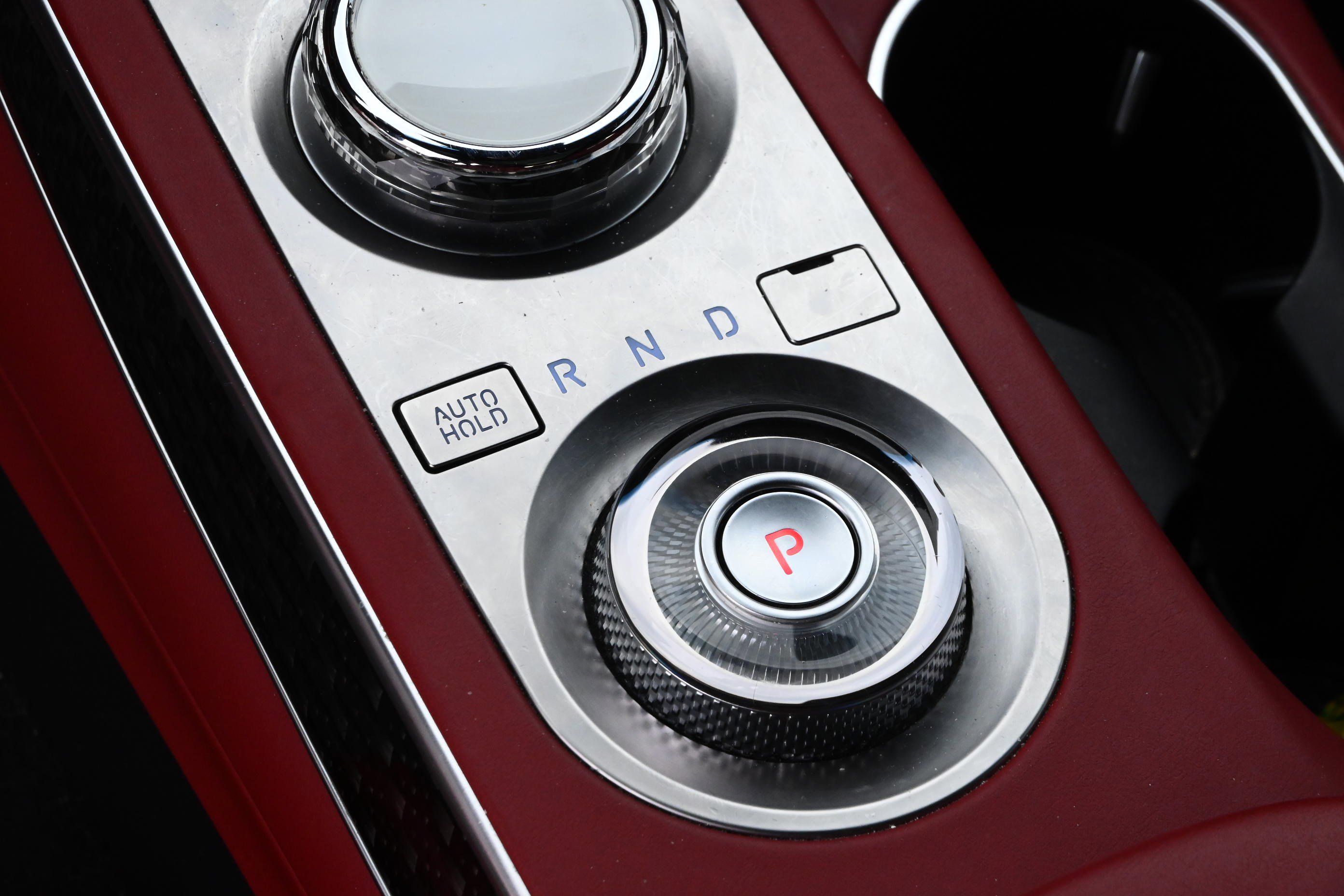 Used 2024 Genesis GV70 3.5T Sport w/ Sport Prestige Package image 20