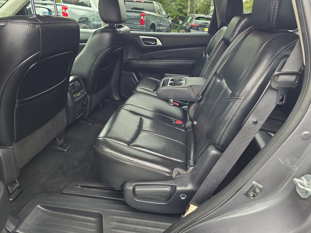 Used 2017 Nissan Pathfinder SL w/ SL Premium Package AWD/4WD image 19