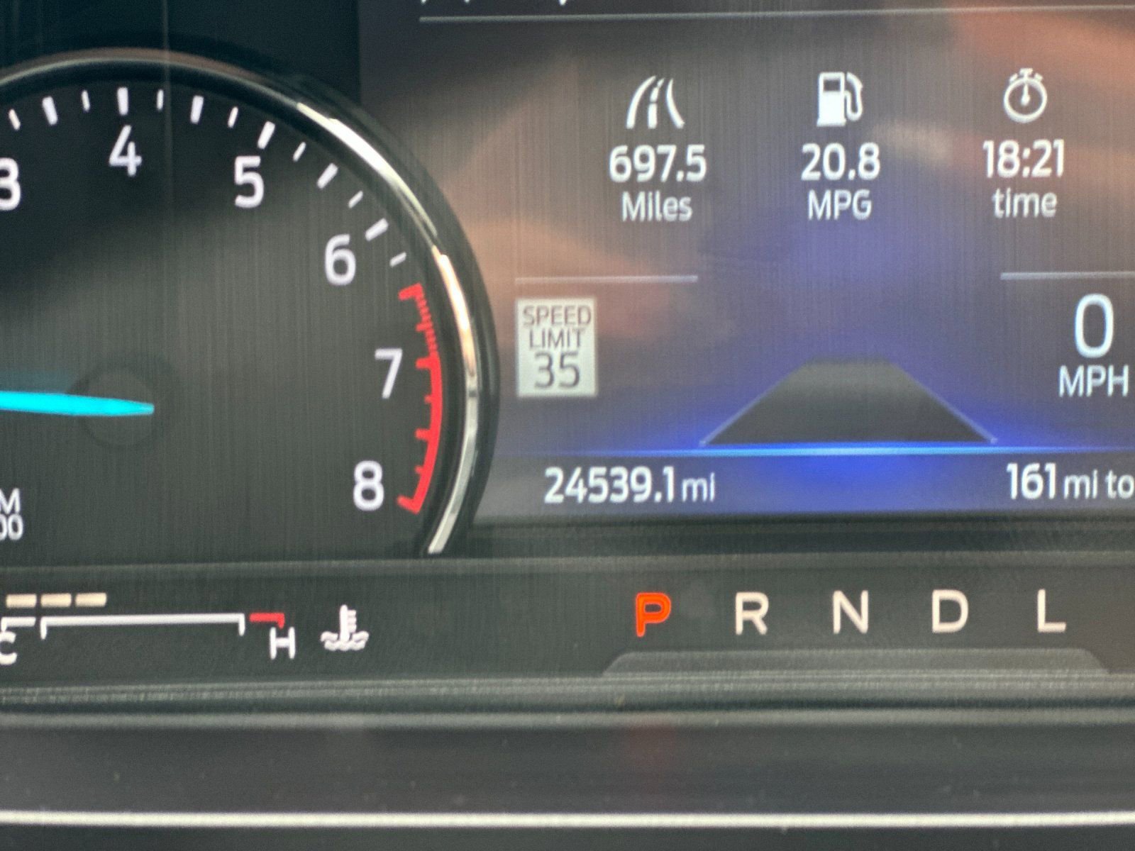 Used 2023 Ford Explorer ST-Line w/ Class IV Trailer Tow Package AWD/4WD image 32