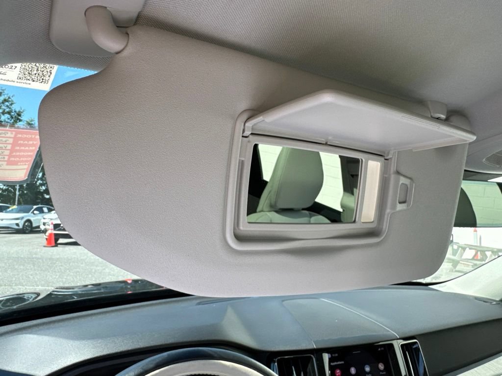 Used 2023 Volvo XC60 B5 Plus w/ Protection Package Premier FWD image 30