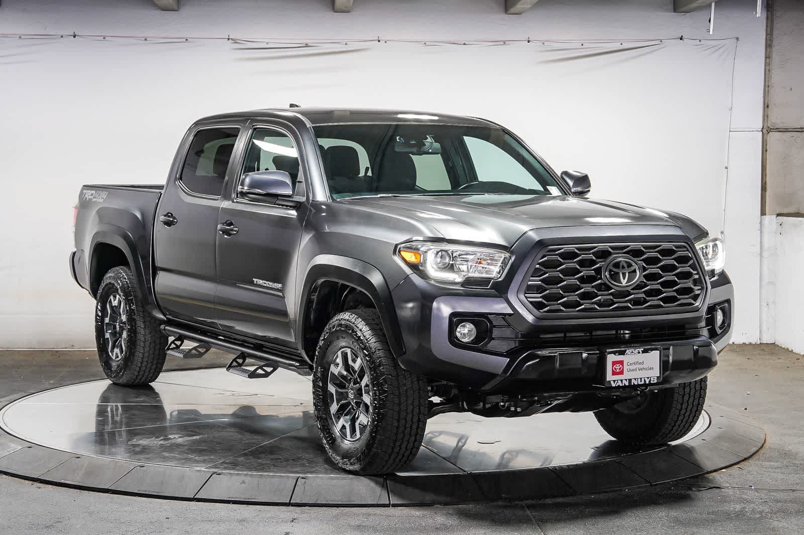 Certified 2020 Toyota Tacoma TRD Off-Road w/ Technology Package AWD/4WD image 6