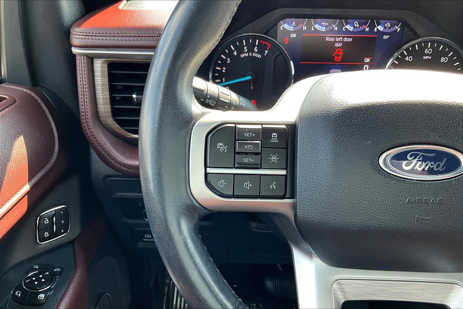 Used 2024 Ford Expedition Max Limited image 23