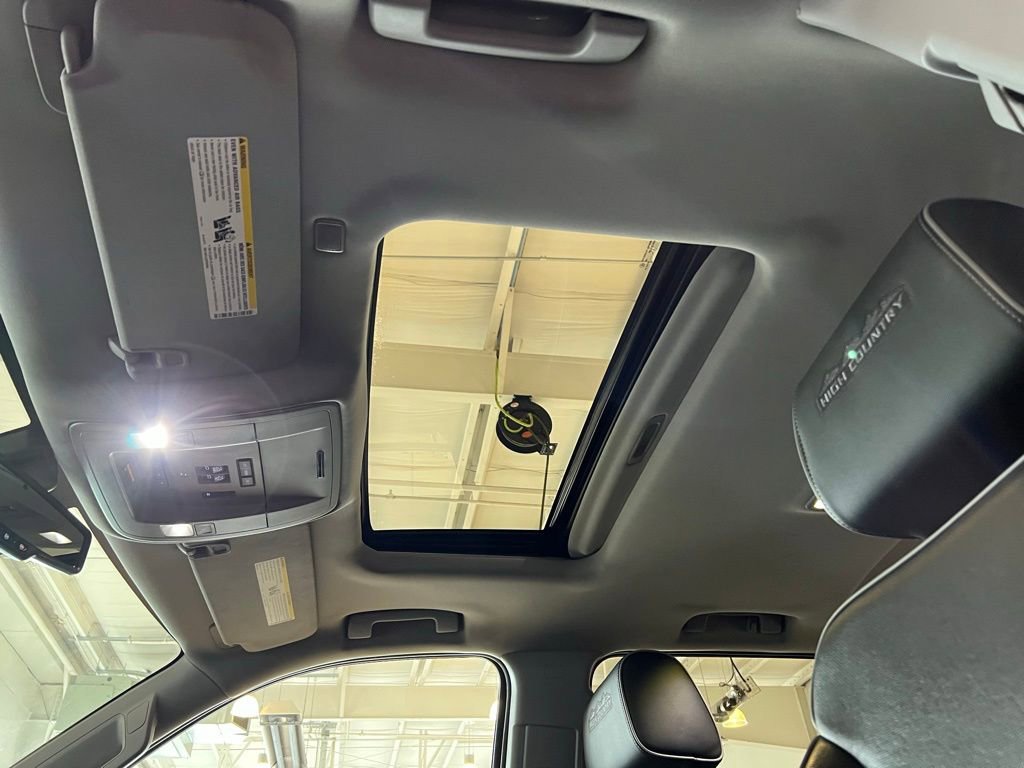 Used 2018 Chevrolet Silverado 1500 High Country AWD/4WD image 20