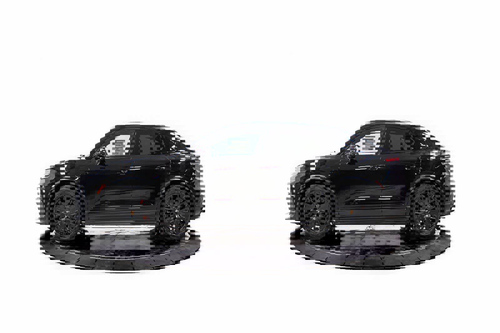 New 2026 Porsche Macan GTS Electric image 2