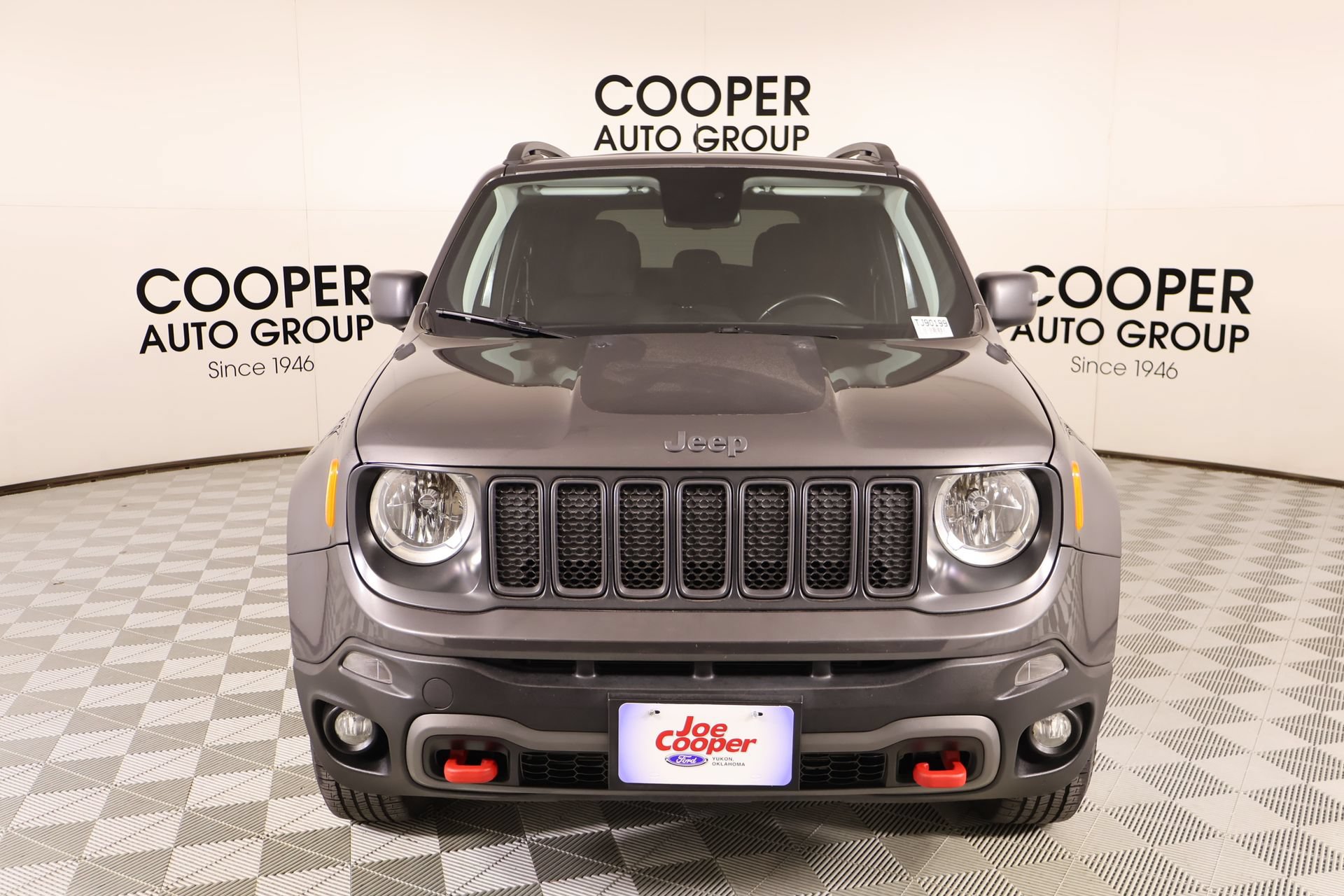 Used 2019 Jeep Renegade Trailhawk w/ UConnect 8.4 Nav Group AWD/4WD image 9