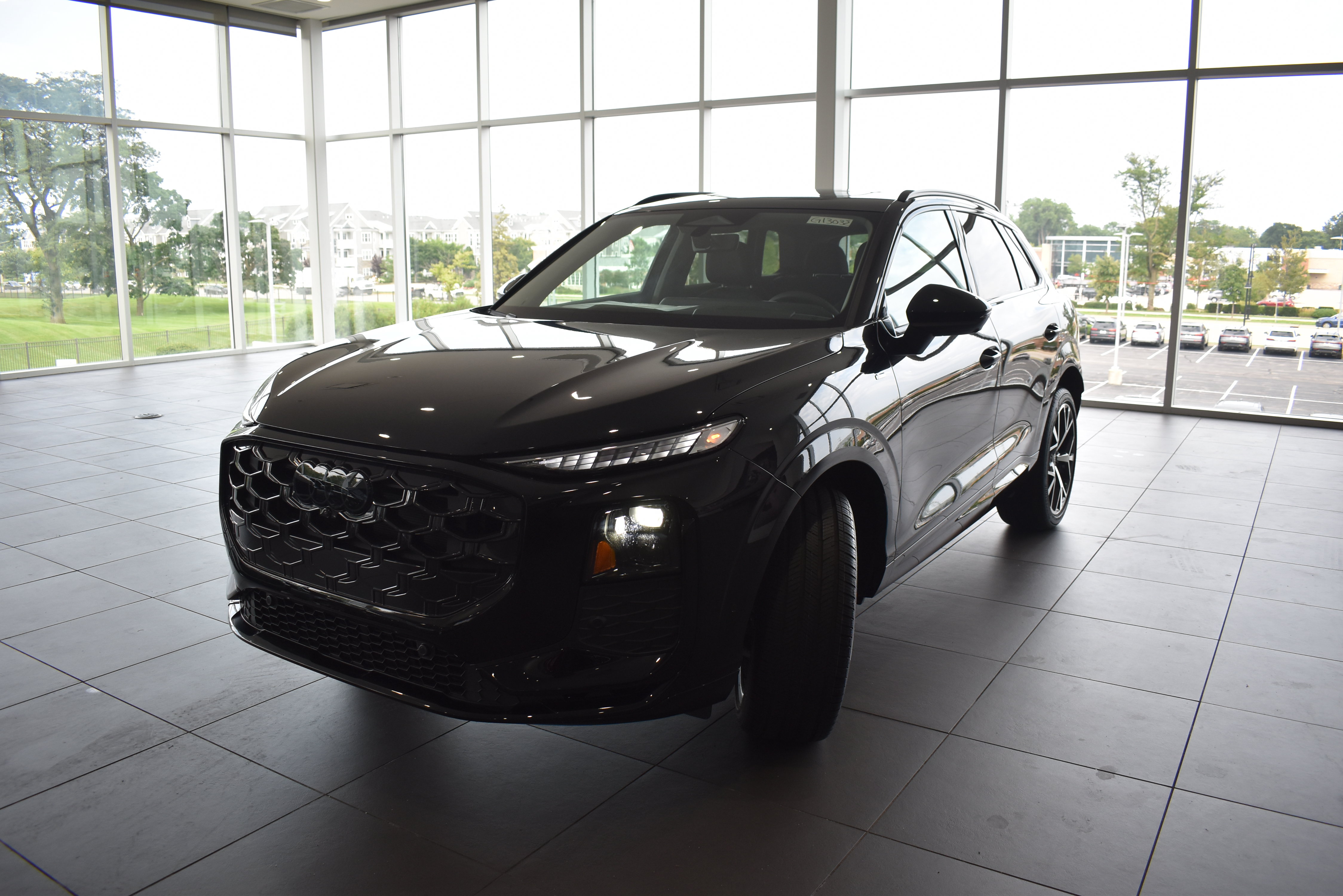 New 2026 Audi Q3 quattro 2.0T AWD/4WD image 3