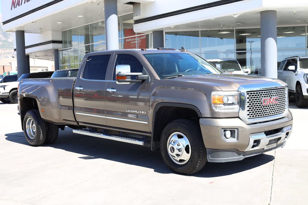 Used 2015 GMC Sierra 3500 Denali w/ Duramax Plus Package AWD/4WD image 8