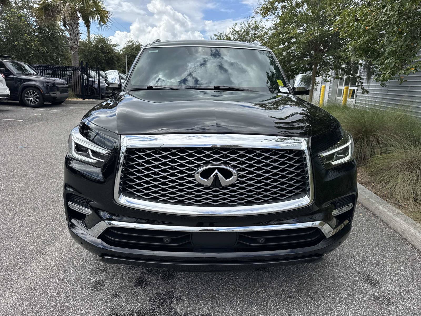 Used 2022 INFINITI QX80 Sensory w/ Cargo Package RWD image 8