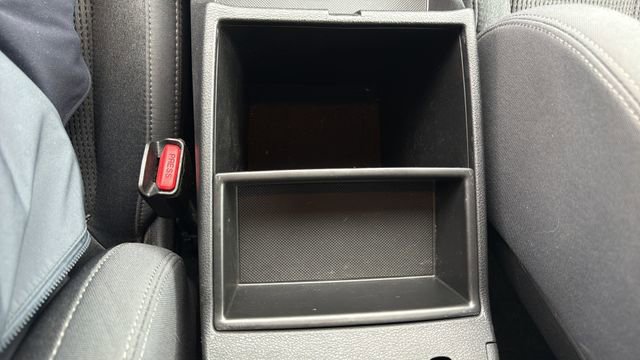 Used 2020 Hyundai Santa Fe SE image 28