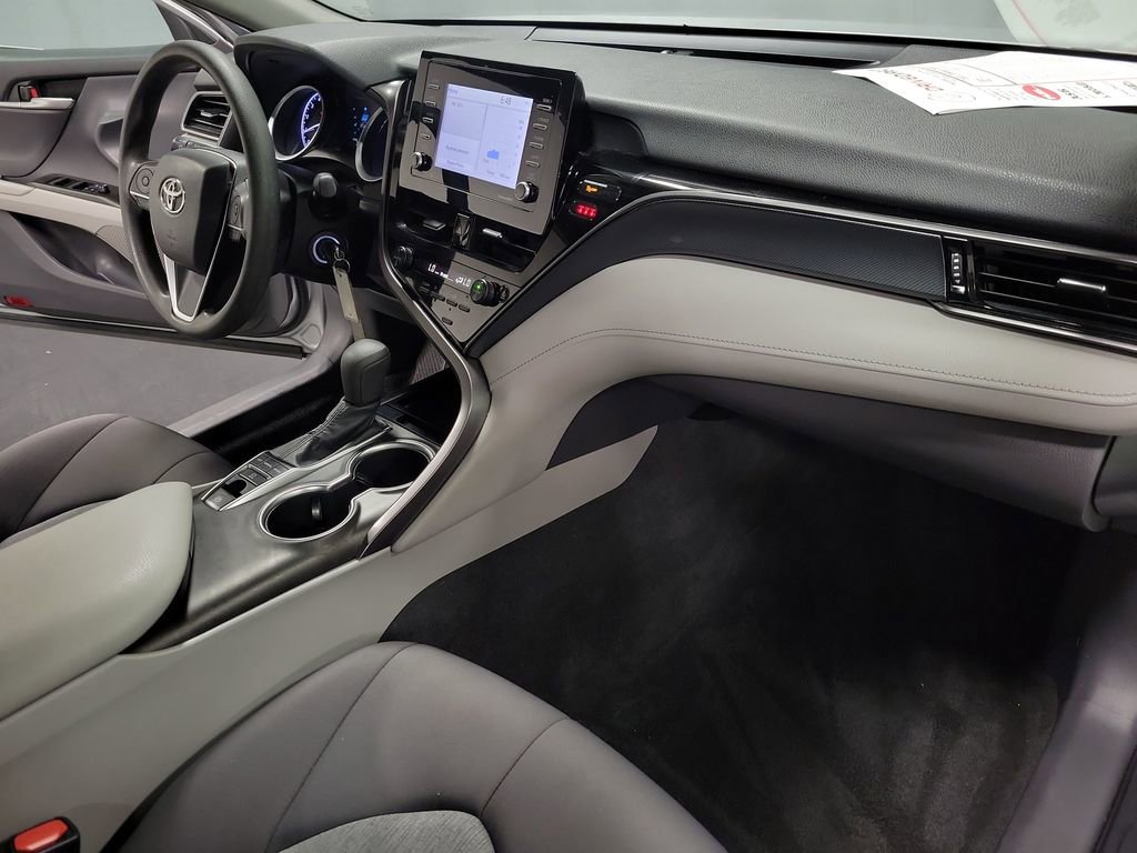 Used 2022 Toyota Camry LE AWD/4WD image 23