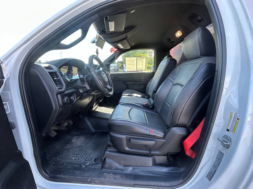 Used 2021 RAM 5500 Tradesman RWD image 10
