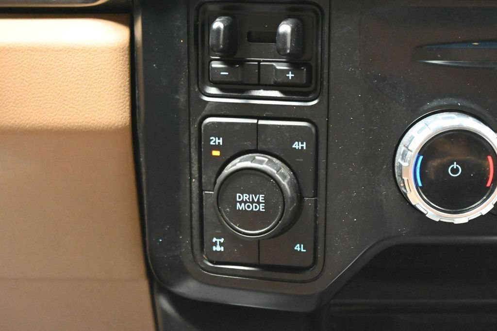 Used 2023 Ford F250 Lariat w/ Chrome Package AWD/4WD image 22