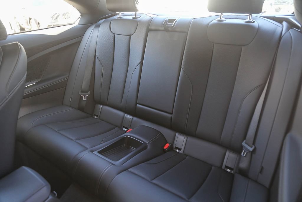 Used 2025 BMW M240i Coupe RWD image 15