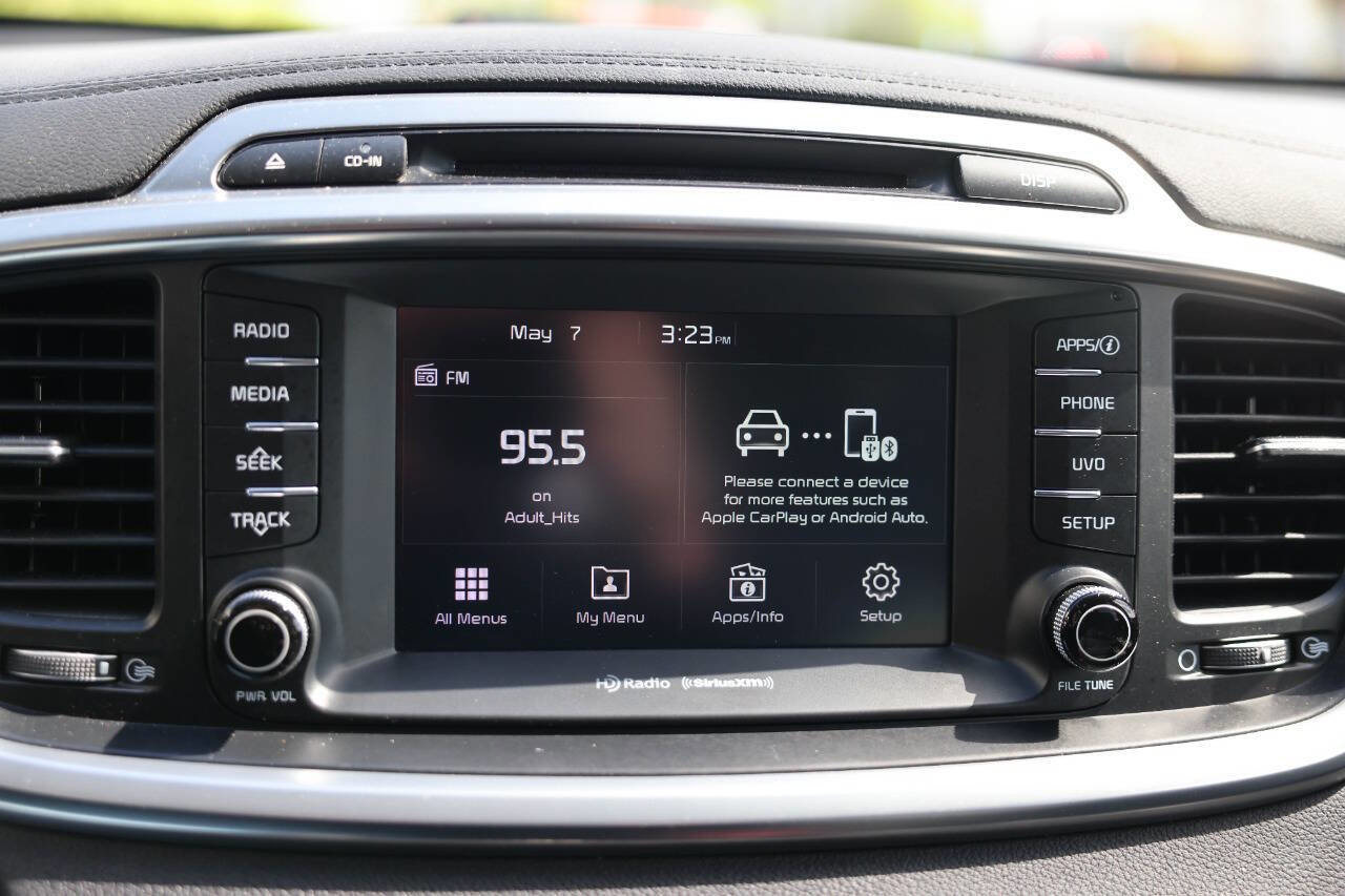 Used 2017 Kia Sorento EX AWD/4WD image 24
