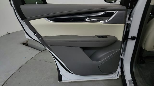 Certified 2024 Cadillac XT6 Premium Luxury w/ LPO, Floor Liner Package image 17