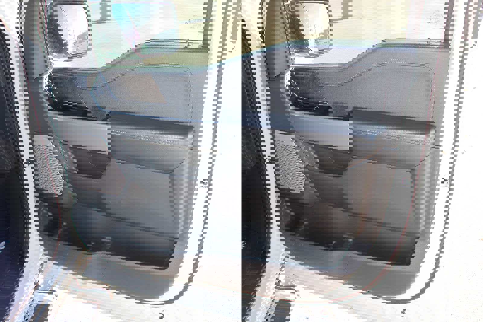 Used 2023 Ford F150 Lariat w/ Equipment Group 502A High image 47