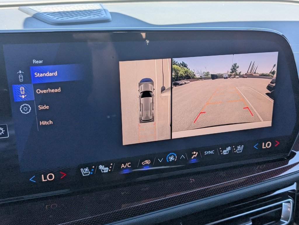 New 2026 Chevrolet Traverse RS w/ LPO, Floor Liner Package image 19