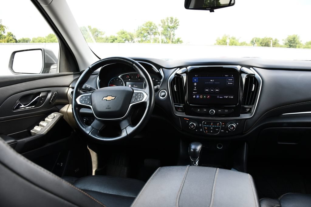 Used 2021 Chevrolet Traverse Premier w/ LPO, Floor Liner Package AWD/4WD image 25