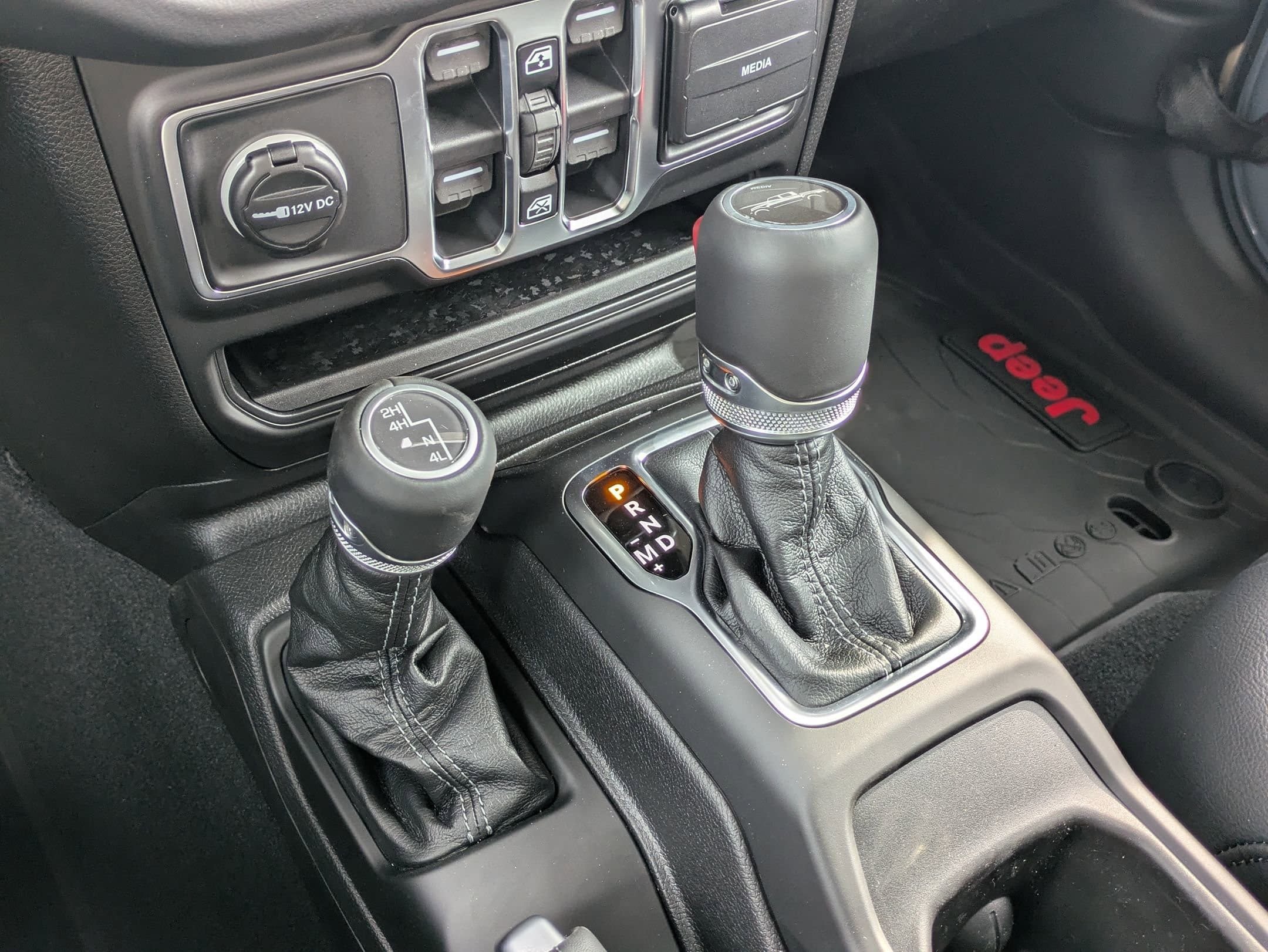 New 2026 Jeep Gladiator Sport AWD/4WD image 15