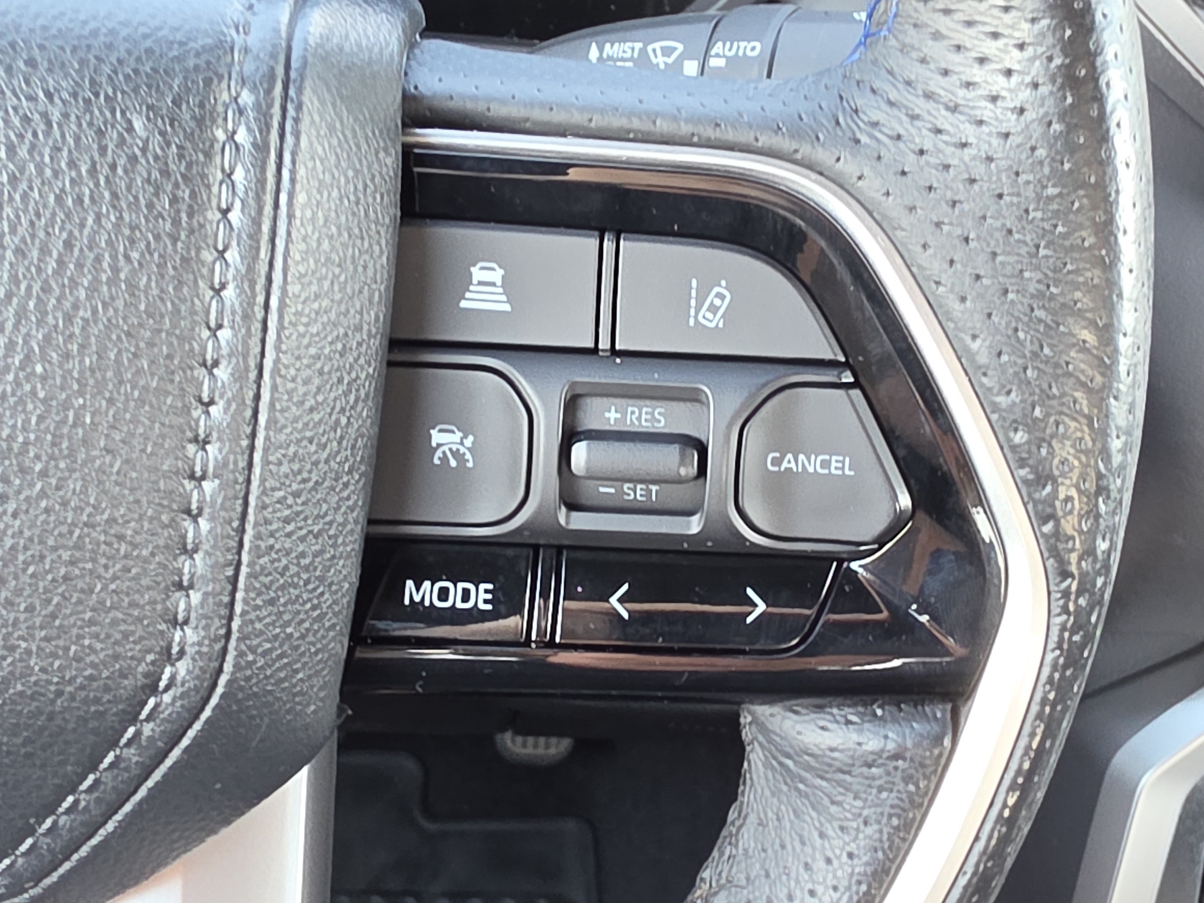 Used 2023 Toyota Tundra Platinum AWD/4WD image 18