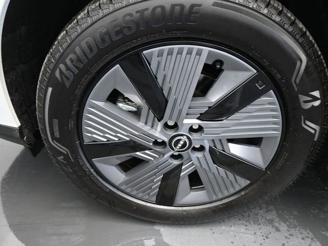 Used 2025 Nissan Murano SV AWD/4WD image 28