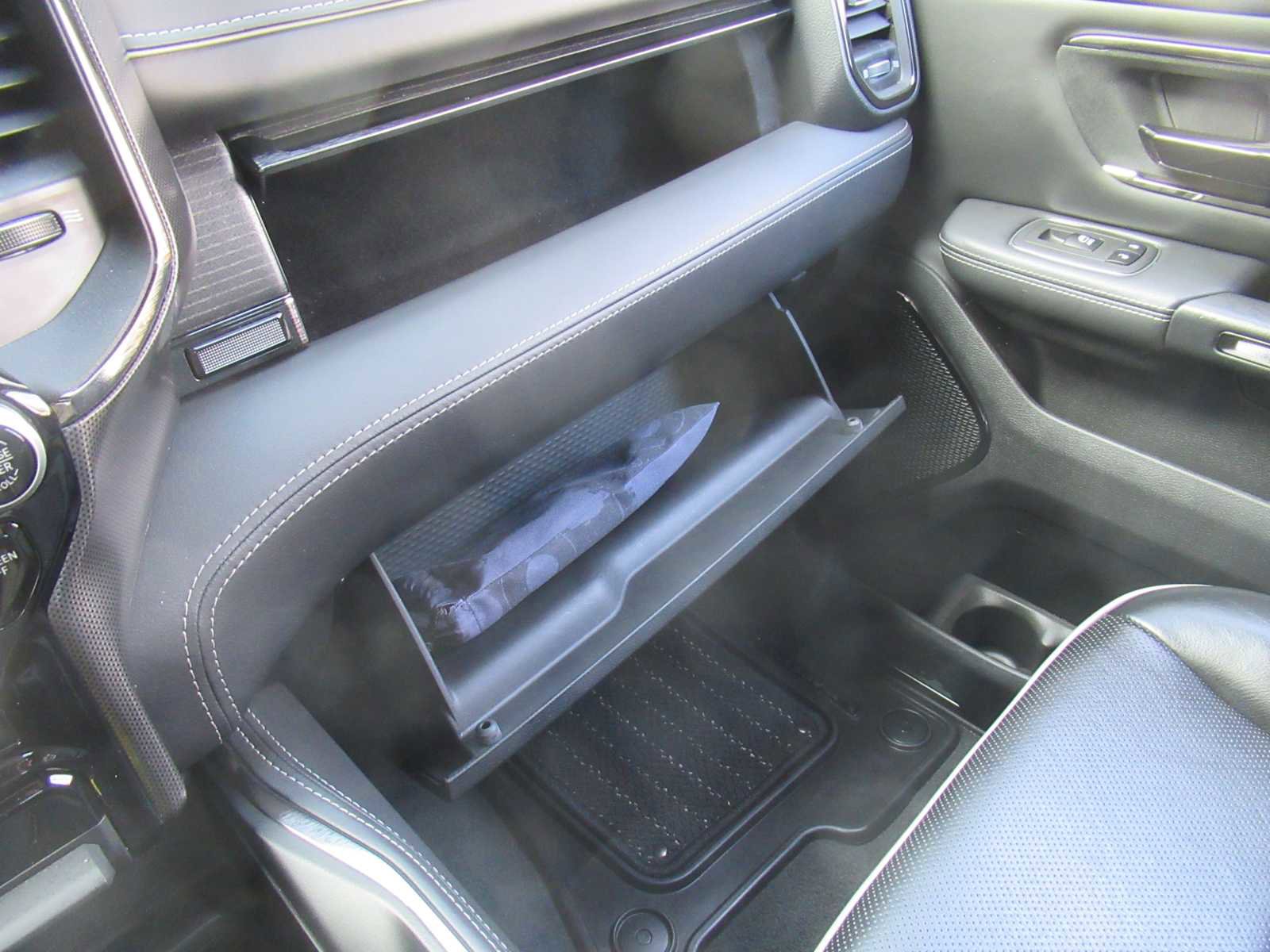 Used 2024 RAM 1500 Limited w/ Body Color Bumper Group image 39